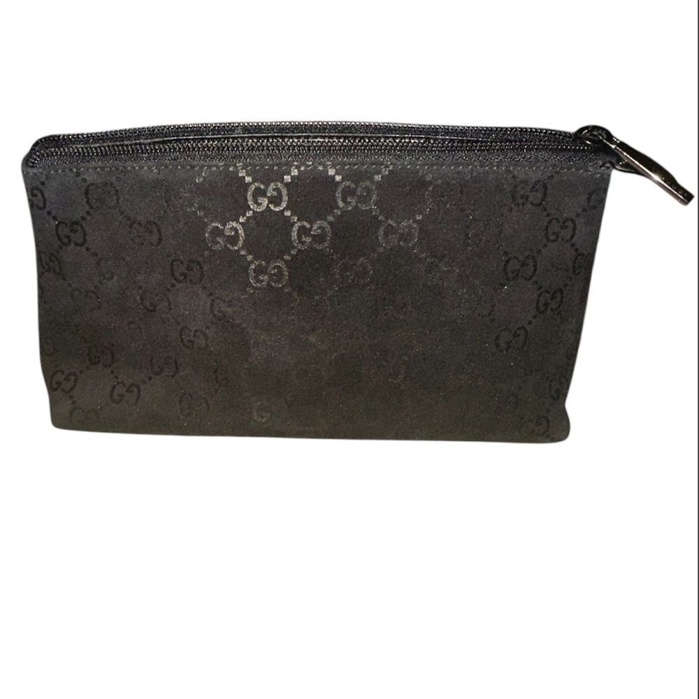 Gucci Textured Black velvet pouch. - Picture 2 of 9